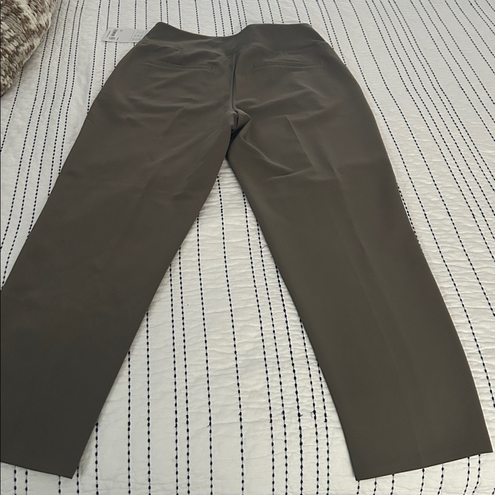 Athleta Endless Pant - Picture 3 of 4